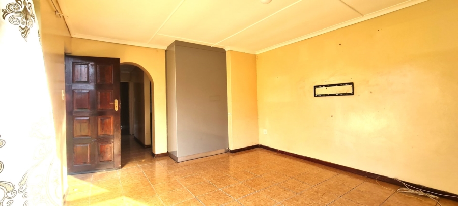 3 Bedroom Property for Sale in Highgate Eastern Cape